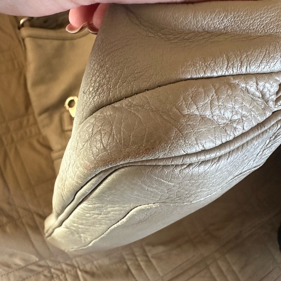 Marc Jacob’s Beige Leather hobo Shoulder Bag - Picture 10 of 15